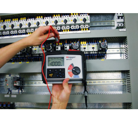 Megger MIT330