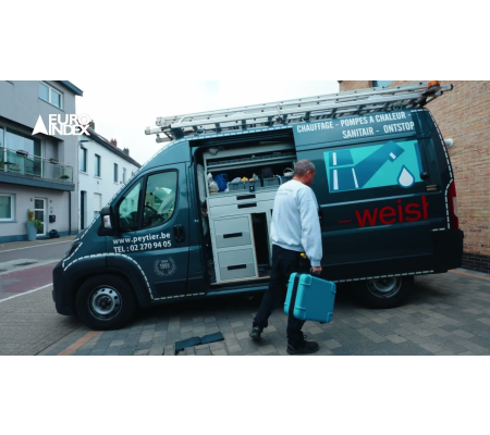 Hoe technieker Dirk Peytier een verwarmingsketel onderhoudt met een Eurolyzer S1